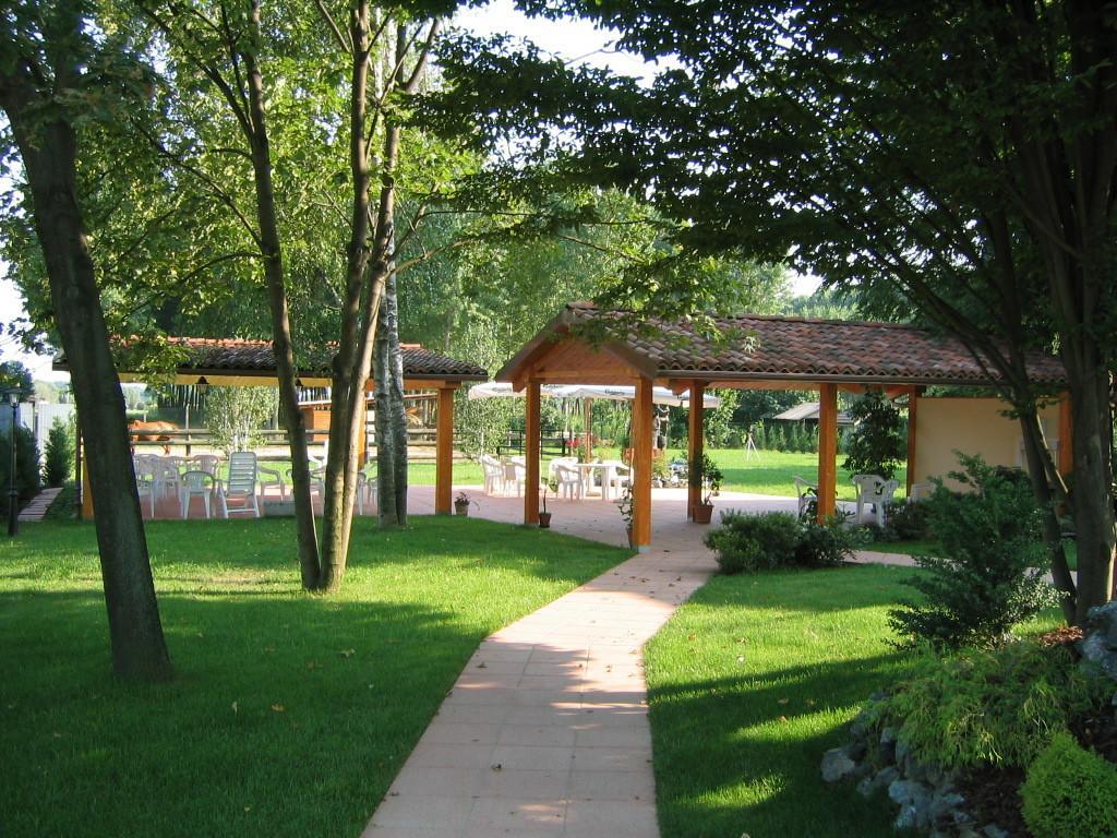 Hotel Quo Vadis None Zewnętrze zdjęcie