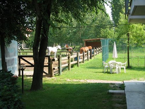 Hotel Quo Vadis None Zewnętrze zdjęcie